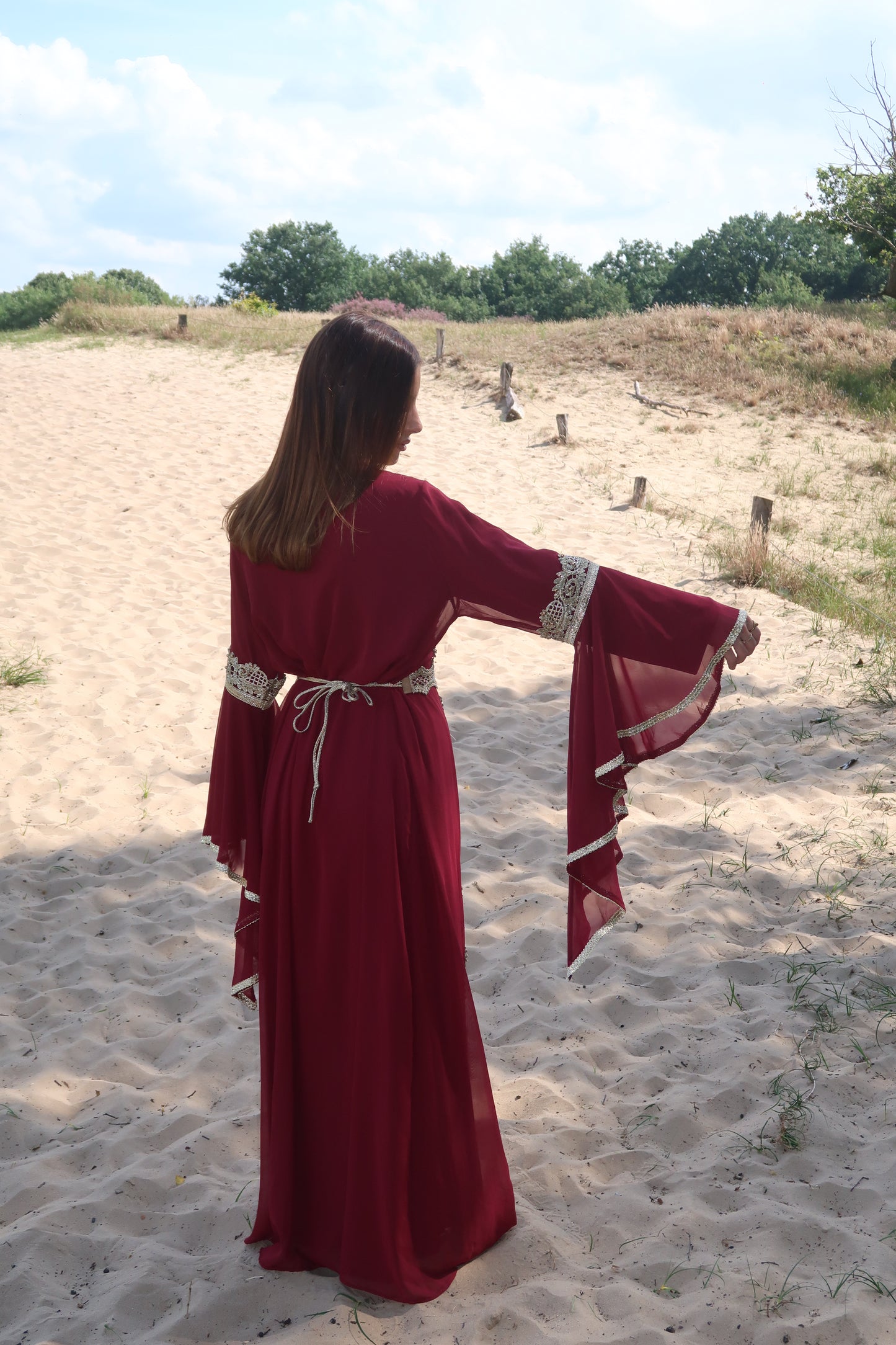 Bordeaux-colored kaftan robe with gold embroidery